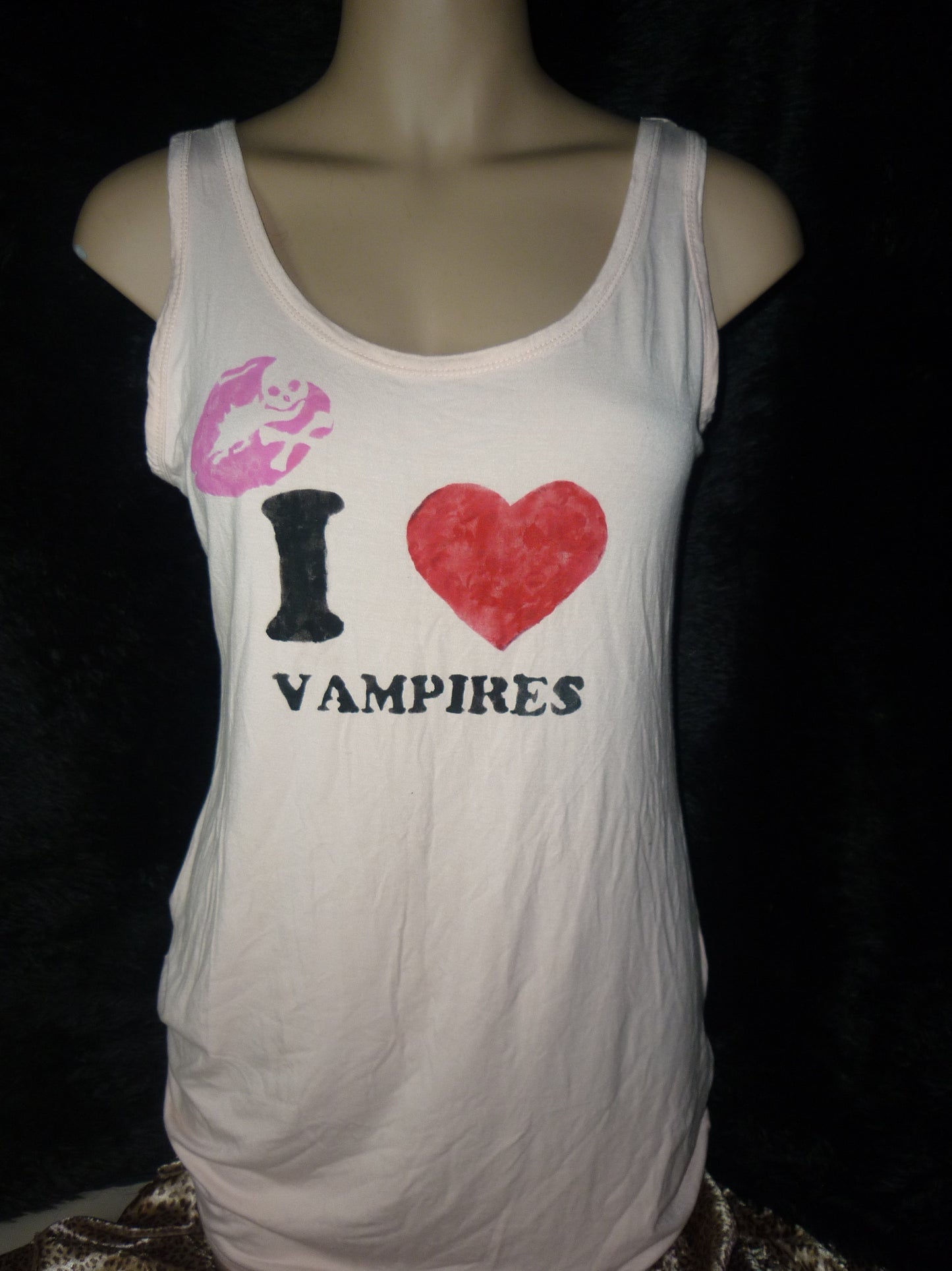 Nightwear Hand Painted I ❤️ Vampires