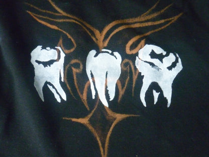 Hand drawn teeth top