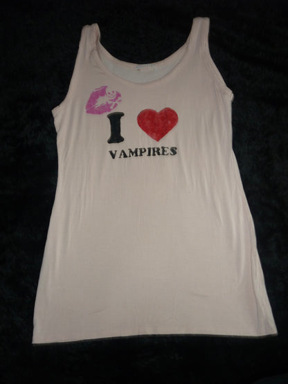 Nightwear Hand Painted I ❤️ Vampires